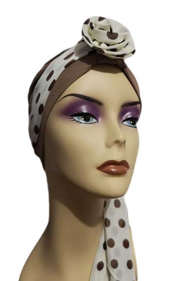 Foulard et sa fleur amovible