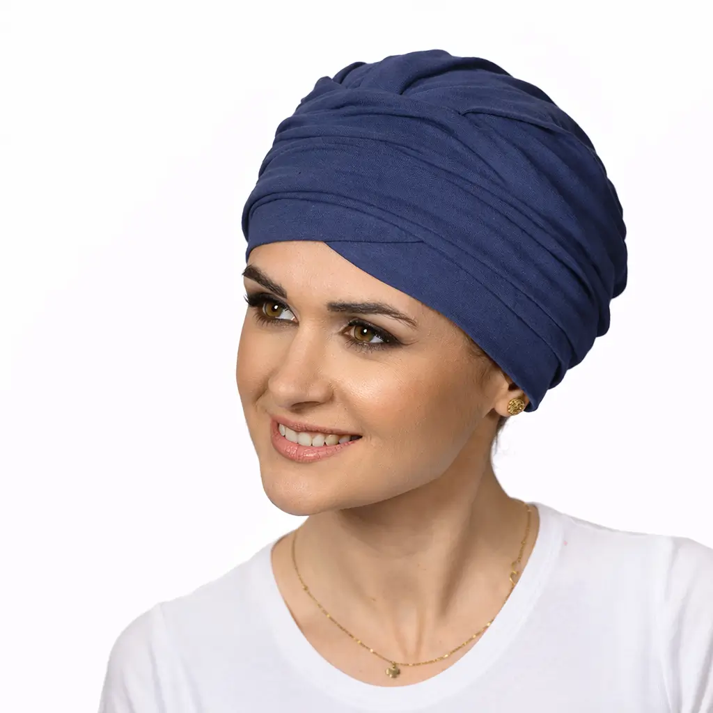 Bonnet Chimio Esme 10 Bonnet chimio Esme en bambou bleu ardoise, doux et confortable.